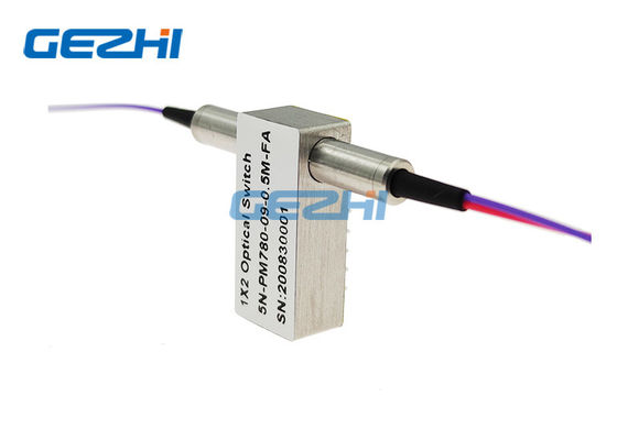 FC / APC 1x2 PM Fiber Optik Anahtarlar 780nm Polarizasyon